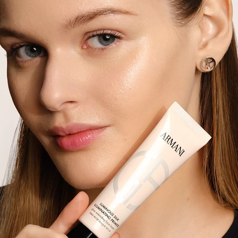 Luminous Silk Illuminating Primer